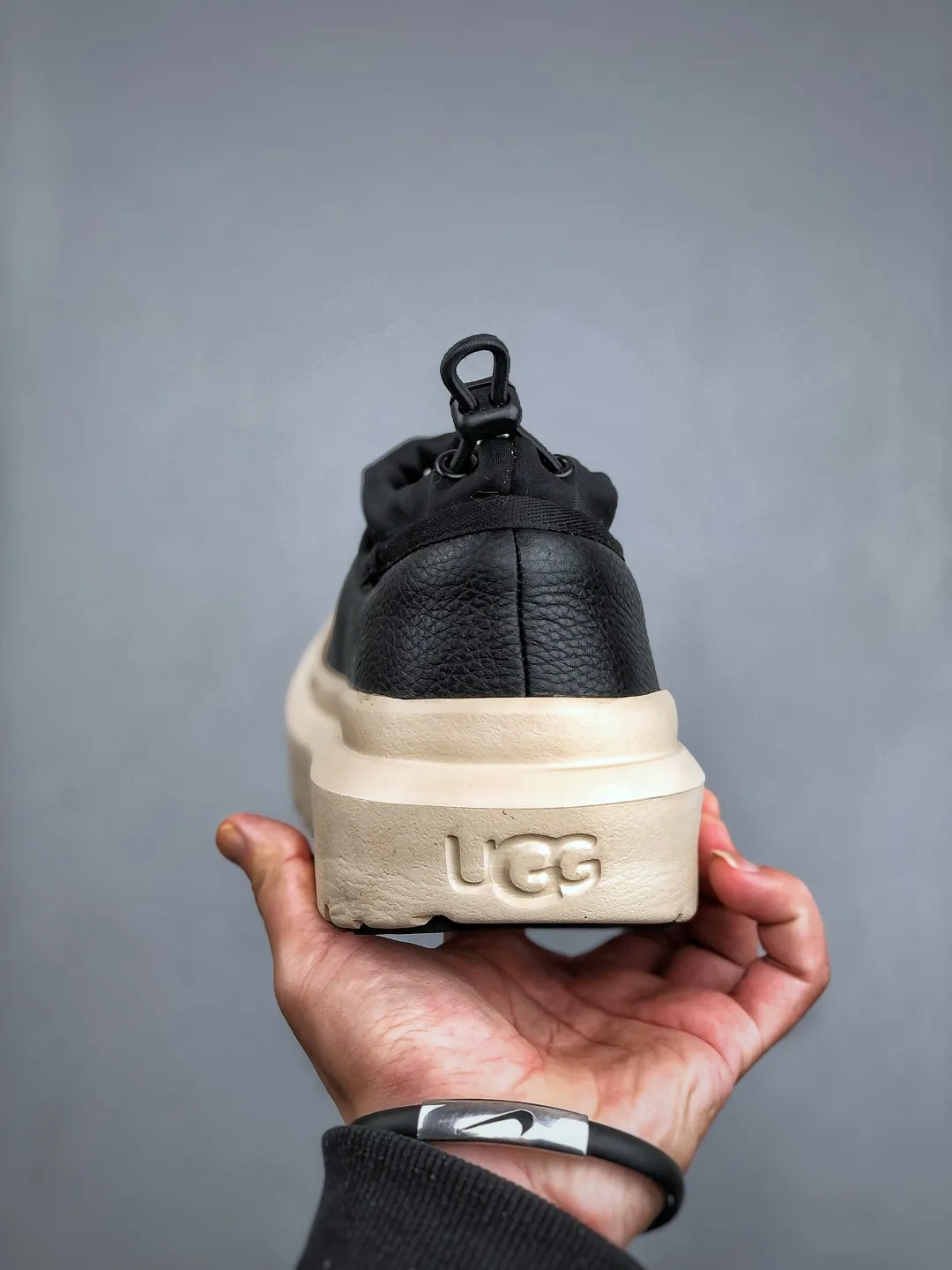 Local self-pickup 💰560 supports store delivery. Same style as Wang Yibo, the latest official revision and new style! The platform is exclusively for foreign trade UGG Tasman GTX winter neutral small potato snow shoes 1172790 Produced by the ten-year-old brand shoemaking factory production line. Pay attention to every detail. Longfeng A-grade genuine sheep fur is integrated. Created in full compliance with the ZP process. Size: 37-45